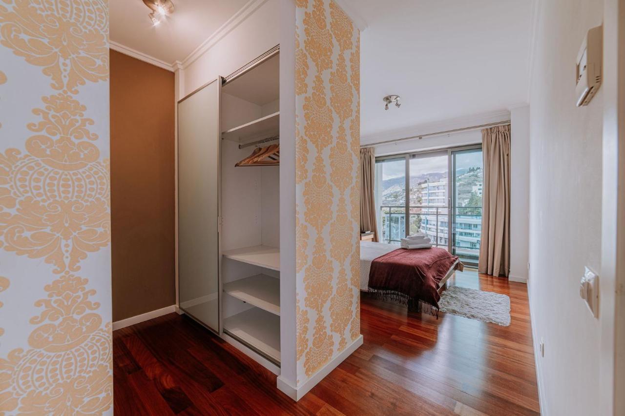Appartamento Cozy T2 With Ocean View Funchal  Esterno foto