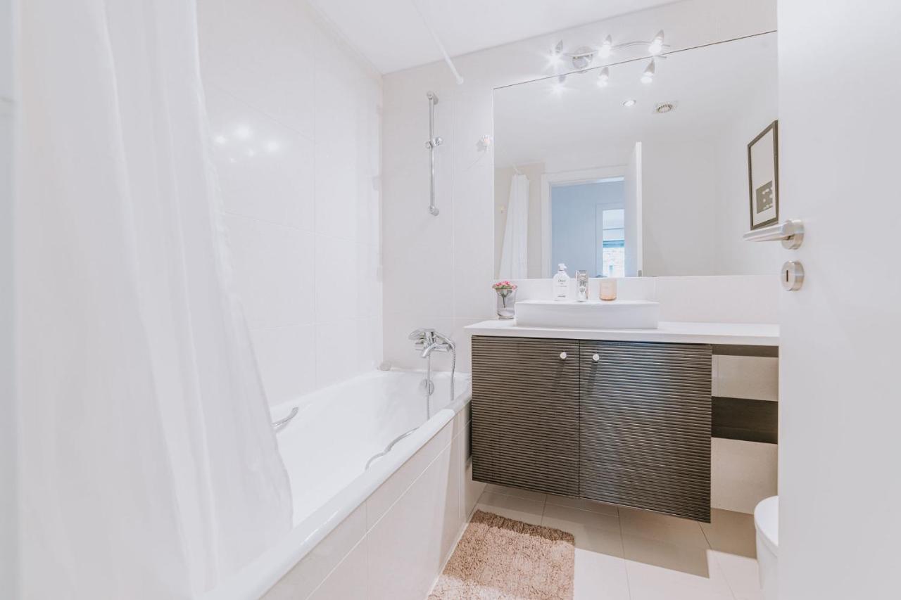Appartamento Cozy T2 With Ocean View Funchal  Esterno foto