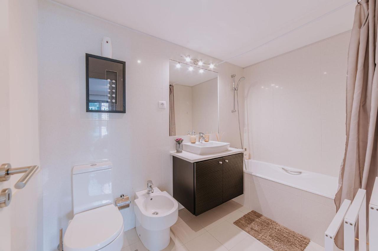 Appartamento Cozy T2 With Ocean View Funchal  Esterno foto